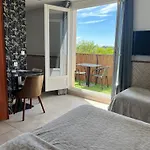 Le Patio34