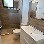 Le Patio34 Отель типа 