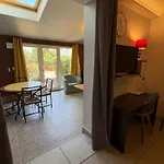 Le Patio34 Couette-café 4*