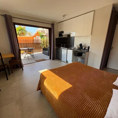 Le Patio34 Bed and breakfast 4*