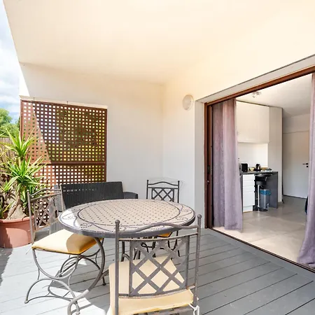 Le Patio34 Bed & Breakfast 4*